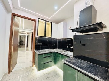 Kitchen in 1.5 BHK Builder Floor at Saket – for Sale