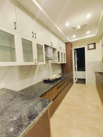 Kitchen in 4 BHK Builder Floor at Unitech South City 1, Sector 41 – for Sale
