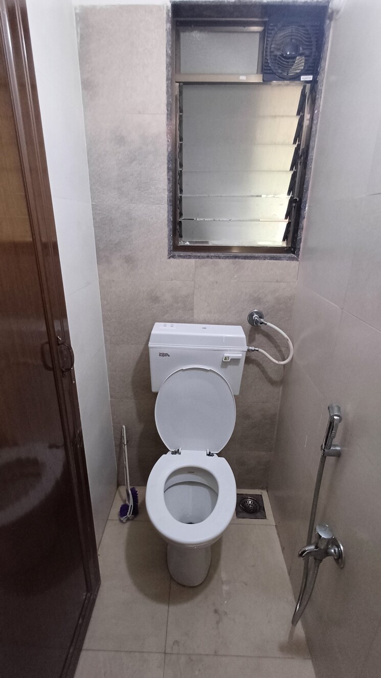 Bathroom, shree-mangesh-chs 1 Bedroom 650 Sq.Ft. Apartment In Naupada Thane 7540643