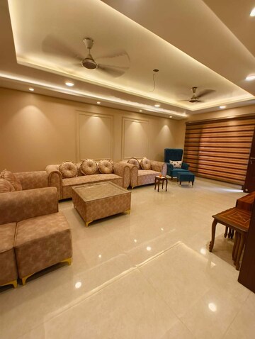 Living Room in 4 BHK Builder Floor at Sector 85 – for Sale