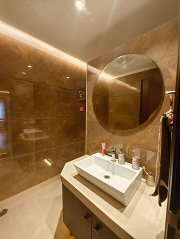 Furnished Amenities in 4 BHK Builder Floor at Sector 85 – for Sale