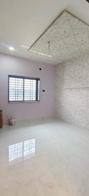 Room in 3 BHK Independent House at Hirapur – for Sale