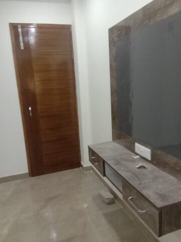  3 BHK Builder Floor at Raj Nagar – for Sale