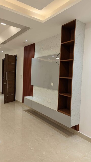 Room in 4 BHK Builder Floor at Green Fields Colony – for Sale