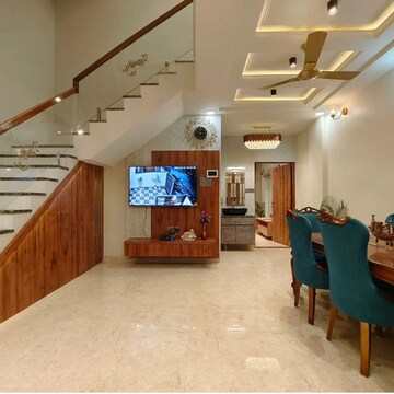 Living Room in 3.5 BHK Independent House at Vidhan Sabha Marg – for Sale