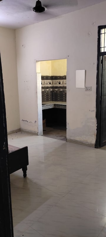 2 BHK Builder Floor For Rent in New Ashok Nagar Delhi  7541462