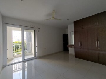 Room in 3 BHK Apartment at Puravankara Palm Beach, Hennur – for Sale
