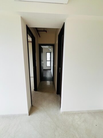 Room in 2 BHK Apartment at Piramal Vaikunth, Balkum Pada – for Sale