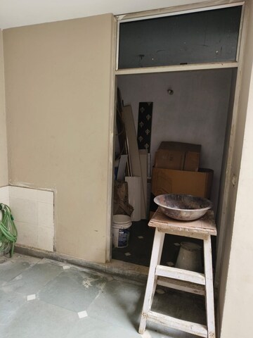 Building Lobby in 2.5 BHK Villa at Sector 17 – for Sale