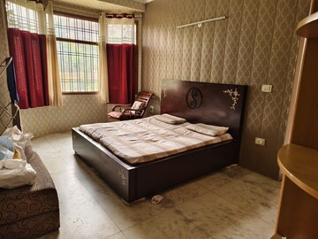 Bedroom in 2.5 BHK Villa at Sector 17 – for Sale