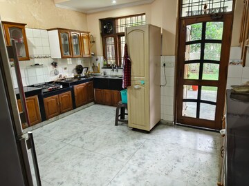 Kitchen in 2.5 BHK Villa at Sector 17 – for Sale
