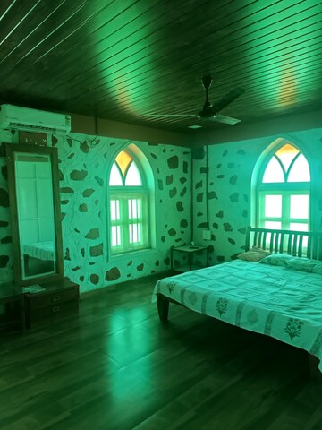 Bedroom in 4 BHK Independent House at Vasai West – for Rent