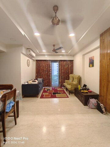 Living Room in 3 BHK Apartment at Lodha Splendora Platino, Ghodbunder Road – for Sale