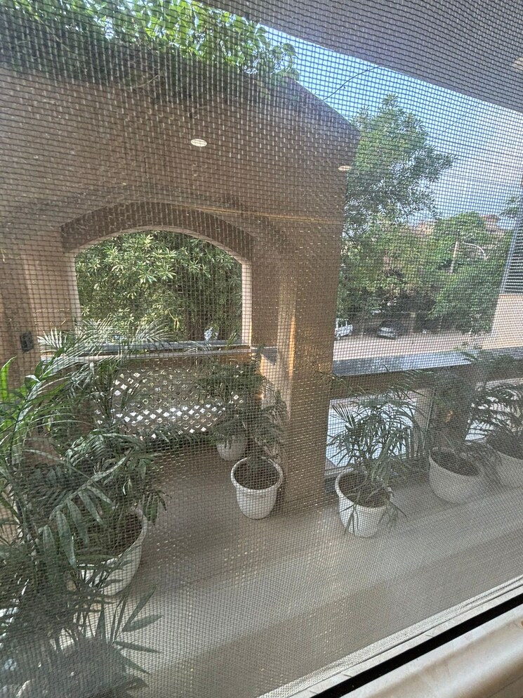  Parking, rustomjee-crown 4 Bedroom 2500 Sq.Ft. Apartment In Prabhadevi Mumbai 7543595