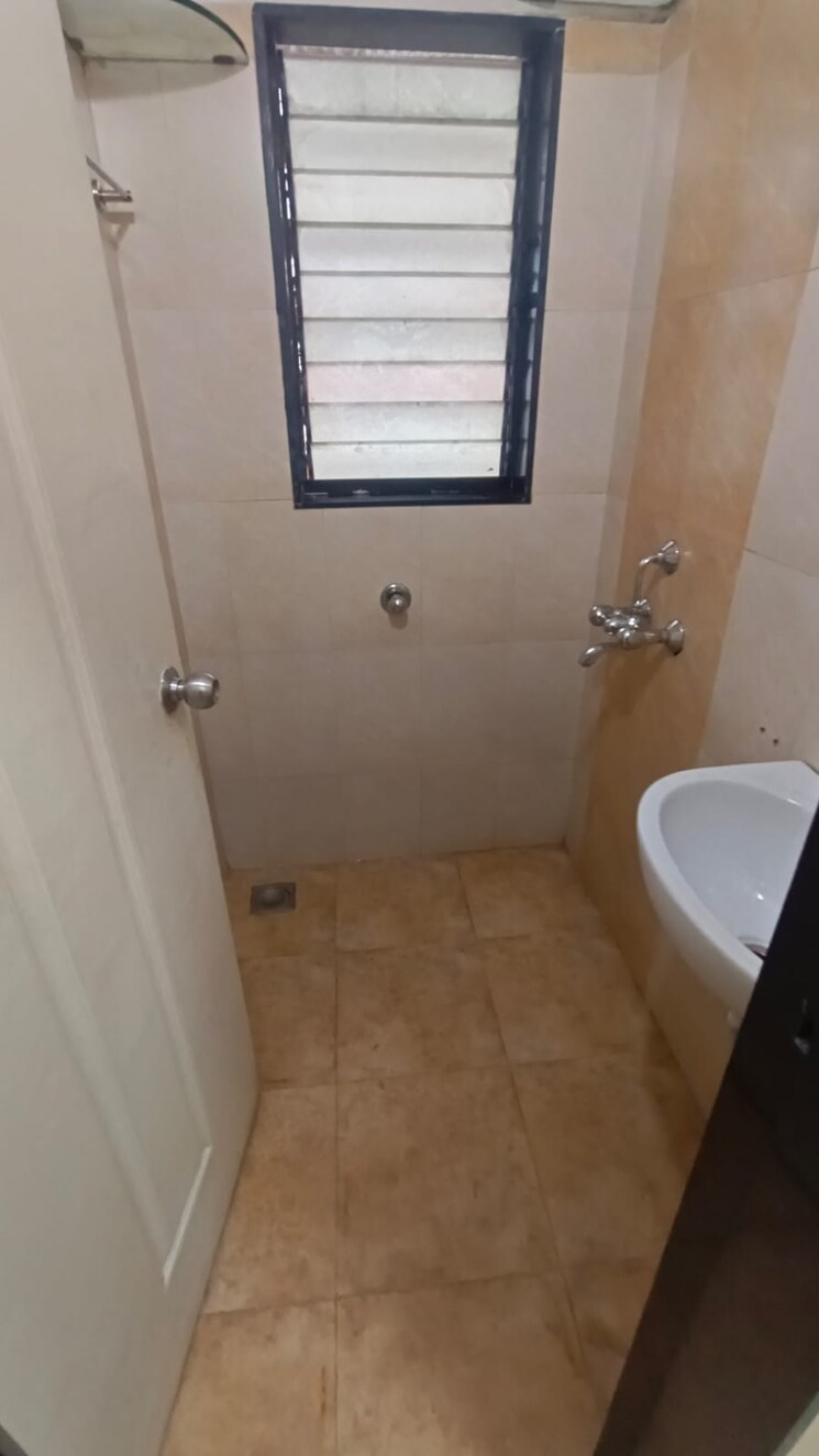 Bathroom, ev-paradise 1 Bedroom 570 Sq.Ft. Apartment In Nerul Navi Mumbai 7543754