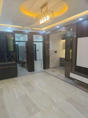 Room in 3 BHK Builder Floor at Niti Khand – for Sale