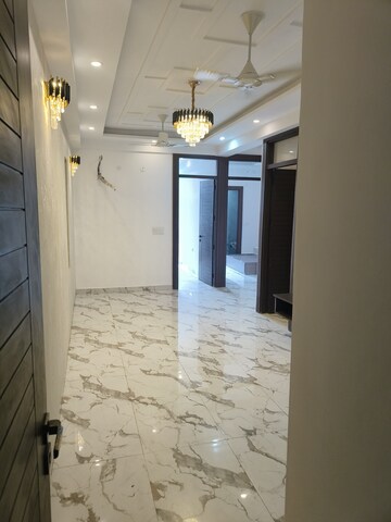 Building Lobby in 3 BHK Builder Floor at Niti Khand – for Sale