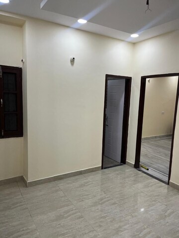 Room in 3 BHK Builder Floor at Jamuna Enclave, Ambala Highway – for Sale