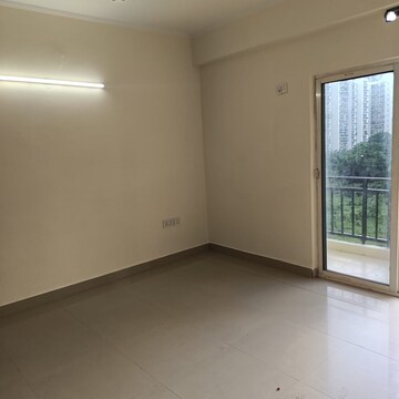 Room in 2 BHK Apartment at Gardenia Gateway, Sector 75 – for Sale