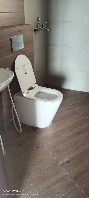 Bathroom in 2 BHK Apartment at ACE Parkway, Sector 150 – for Sale