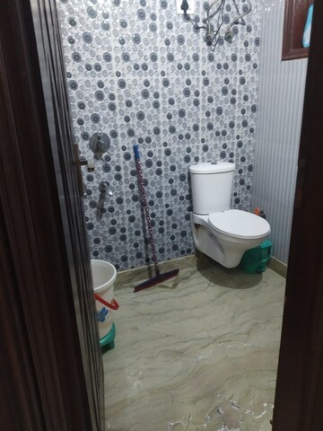 Bathroom in 2.5 BHK Builder Floor at Paschim Vihar – for Sale