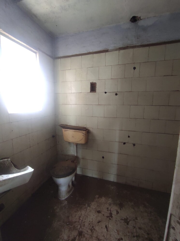 Bathroom, sun-city-chs 4 Bedroom 1744 Sq.Ft. Penthouse In Cbd Belapur Sector 15 Navi Mumbai 7545206