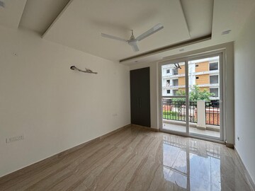 Room in 3 BHK Builder Floor at BPTP District Phase 2, Sector 84 – for Sale