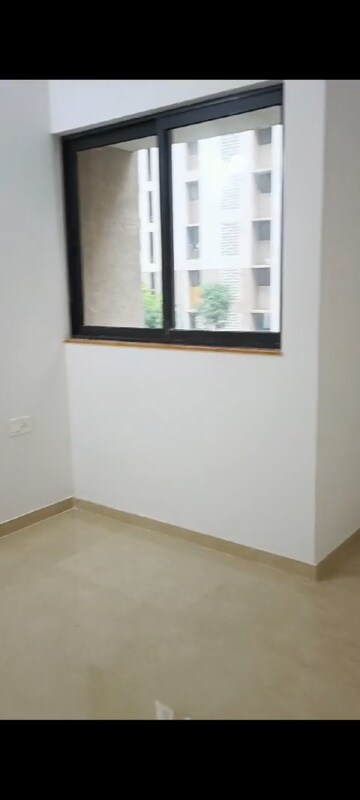 Room in 2 BHK Apartment at Lodha Palava Clara E to I, Dombivli East – for Sale
