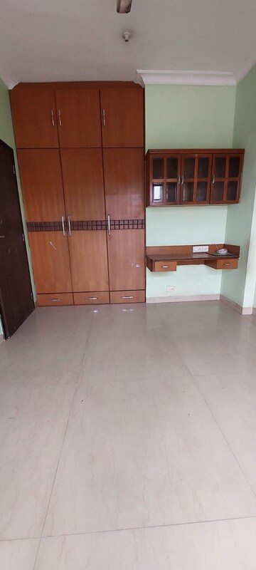 Furnished Amenities in 1 BHK Apartment at K Raheja Raheja Residency, Malad East – for Sale