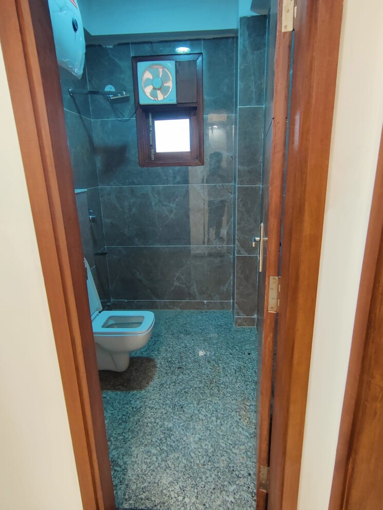 Bathroom, raunak-codename-bonus-city 3 Bedroom 1435 Sq.Ft. Apartment In Kasarvadavali Thane 7547667