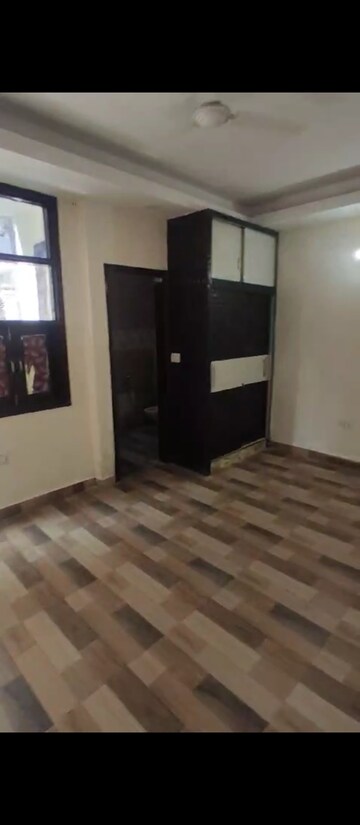 Room in 2 BHK Builder Floor at Mehrauli – for Sale