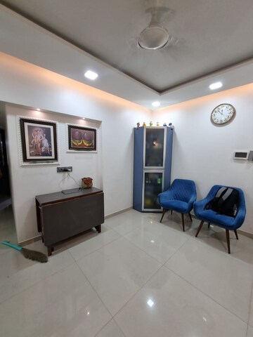 Living Room in 2.5 BHK Apartment at Veena Saaz, Kandivali East – for Sale