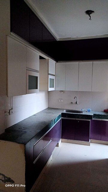 Kitchen in 3 BHK Apartment at BPTP District 3, Sector 85 – for Sale