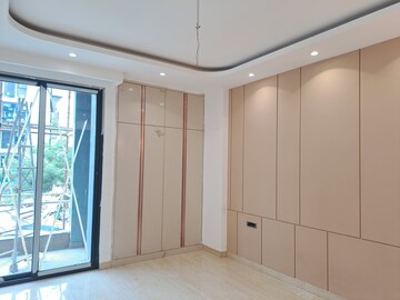 Room in 4 BHK Builder Floor at Ardee City, Sector 52 – for Sale