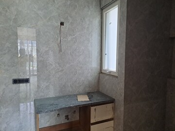 Bathroom in 4 BHK Builder Floor at Ardee City, Sector 52 – for Sale