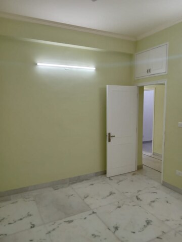 Room in 3.5 BHK Builder Floor at Ardee City, Sector 52 – for Sale