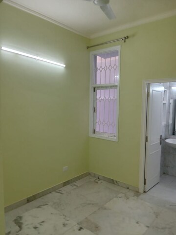 Room in 3.5 BHK Builder Floor at Ardee City, Sector 52 – for Sale