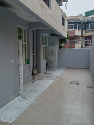 Room in 3.5 BHK Builder Floor at Ardee City, Sector 52 – for Sale