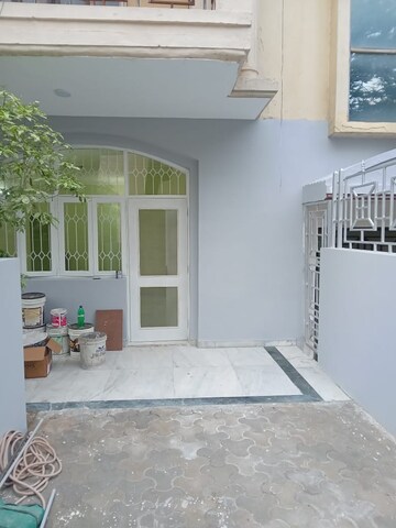 Room in 3.5 BHK Builder Floor at Ardee City, Sector 52 – for Sale