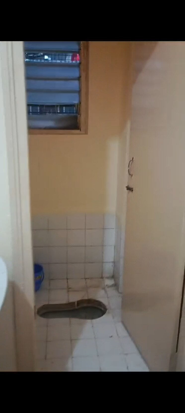 Bathroom, pratik-nagar-chs 1 Bedroom 550 Sq.Ft. Apartment In Yerawada Pune 7548873