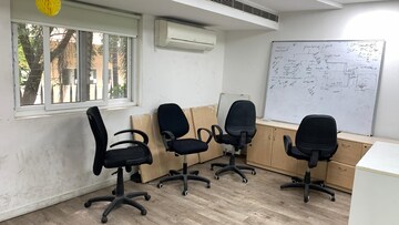 Master Bedroom in 6+ BHK Independent House at Banjara Hills – for Sale