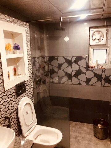 Bathroom in 3 BHK Apartment at Gardenia Gateway, Sector 75 – for Sale