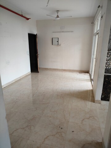 Room in 3 BHK Apartment at Gardenia Golf City, Sector 75 – for Sale