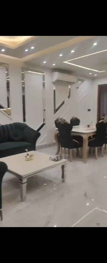 Living Room in 3 BHK Builder Floor at Sector 49 – for Sale
