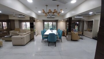 5 BHK Apartment For Sale in Andheri West