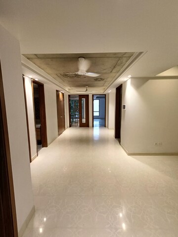 रेसिडेंशियल फ्लैट वर्ग यार्ड फॉर रेंट इन पंचशील पार्क दिल्ली  7549439