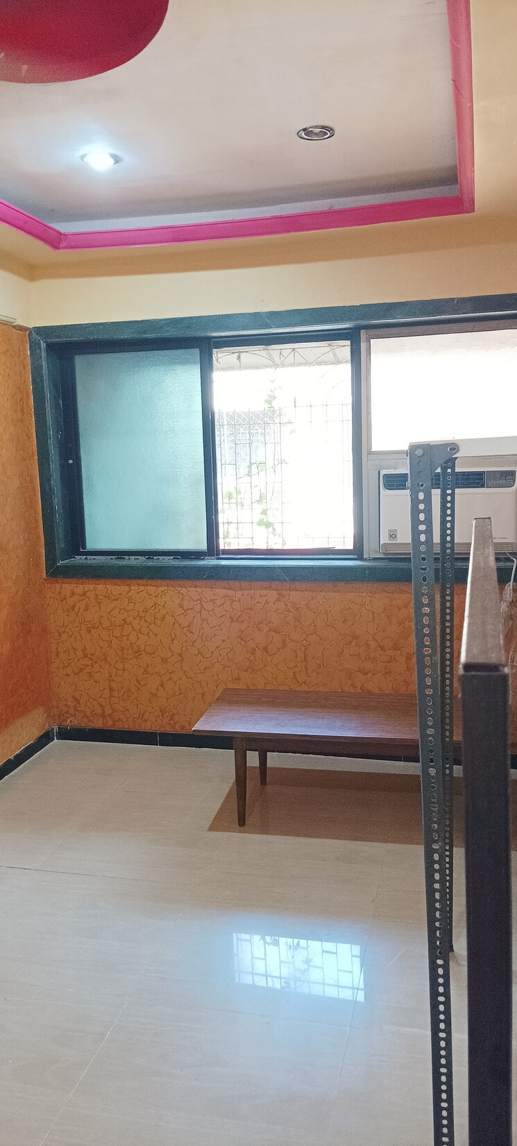 Room, hari-prasad-shantinagar-chs 3 Bedroom 950 Sq.Ft. Apartment In Mira Road Thane 7549997