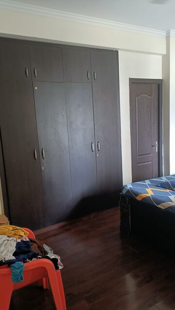 Furnished Amenities in 2 BHK Apartment at Gardenia Gateway, Sector 75 – for Sale