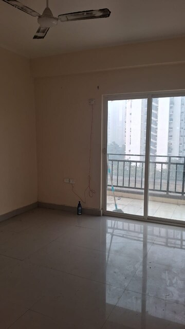 Room in 3 BHK Apartment at Gardenia Gateway, Sector 75 – for Sale
