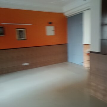 Room in 3 BHK Apartment at Amrapali Silicon City, Sector 76 – for Sale